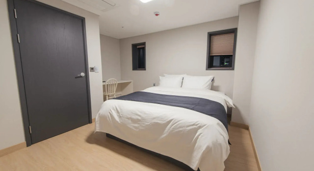 R B Business Hotel