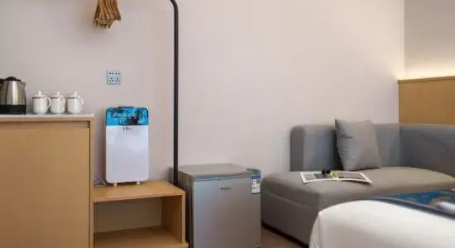 Люкс Zhangjiajie Huan Sha Ju Hotel一Newly opened in 2026 一robot service一coffee bar 一24 hour ice supply一free washing machine and dryer 一close to East Gate Ticket Office一Baofeng Lake一Huanglong Cave Scenic Area