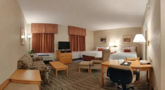 Двухместный люкс Humphry Inn and Suites