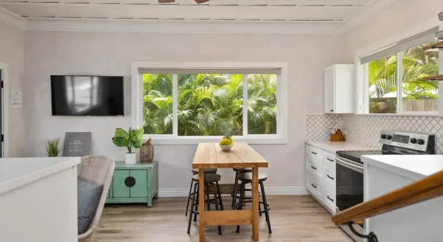 Hale Oahu Cottage by Avantstay Stunning Beachfront Estate!, Buchen Sie Ferienhaus Kailua (Insel Oahu) Windward Coast