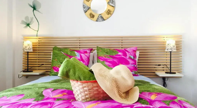 Апартаменты с балконом и с видом на море Axarquia Apartments