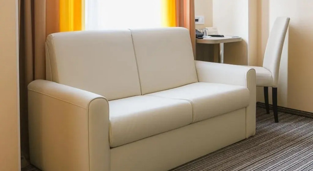 Raziotel Kyiv Yamska, Buchen Sie Hotel Shevchenkivskyj Kiew, in der Nähe von Olimpiysky Shopping Centre