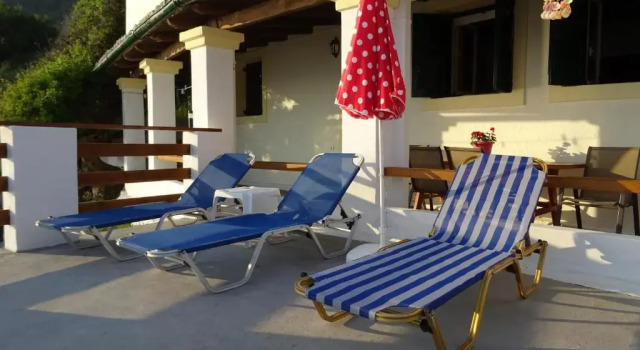 Коттедж Josef and Marina House