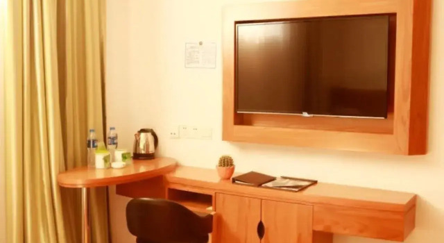 Vatica Wuxi Central Station Xihu Road Hotel