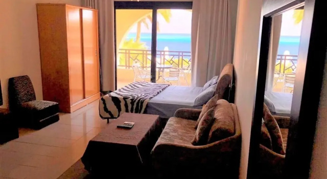 Stunning sea View Studio The View Waterside