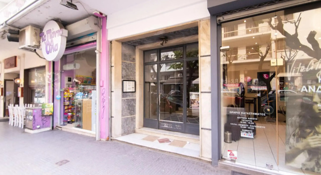 Downtown Luxury Boutique Suites : the yellow suite, Book Boutique Thessaloniki Macedonia