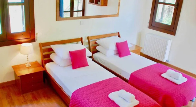 Villa 99 - Thrasos, Boek Villa 4-sterren hotels in Kouklia, 4*