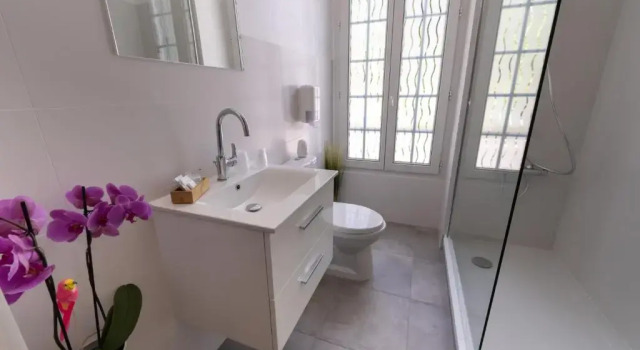 Номер Comfort Hotel La Bonne Auberge