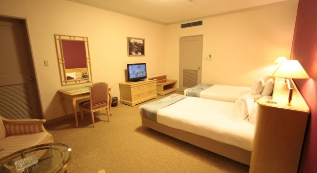 Люкс с балконом Sendai Hills Hotel