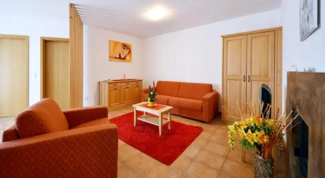 Hotel-Aparthotel San Bernardino, Book Condo Hotel Mesocco Moesano