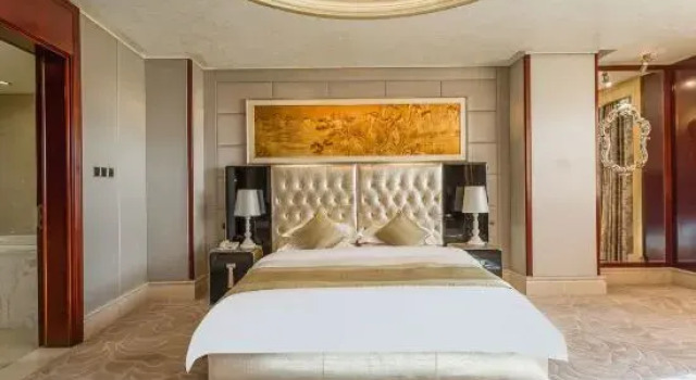 Люкс Executive Erdos Tieniu Phoenix Hotel