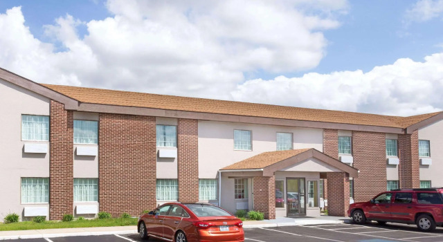 Doppel Suite Baymont by Wyndham Beloit