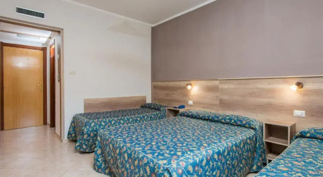 Семейный номер Standard Hotel Tasso