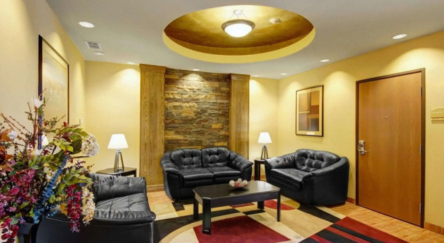 Comfort Inn & Suites Donna near I-2, Забронировать Отель Донна Rio Grande Valley