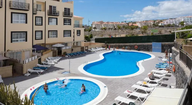 175 Tropical Views by Sunkeyrents, Book Hotel Hotels in Tenerife with Parking, Parking