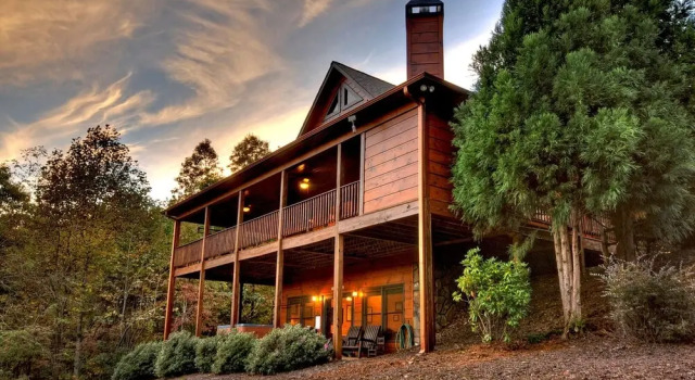 Aska Adventure Lodge by Escape to Blue Ridge