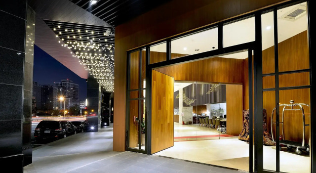 Номер Standard Aeris International Hotel