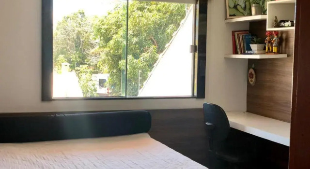 Casa espaçosa 15h 800m praia