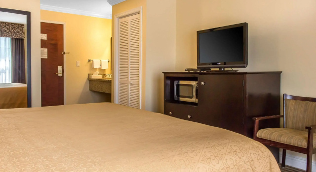 Двухместный номер Standard Quality Inn near Mountain Creek
