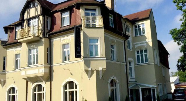 Hotel DaVinci, Забронировать Отель Отели Мареанске-Лазне 3 звезды, рядом с Железнодорожный вокзал Марианске-Лазне - Центр, 3*