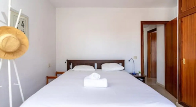 Apartment - 2 Bedrooms with Pool and WiFi - 107867