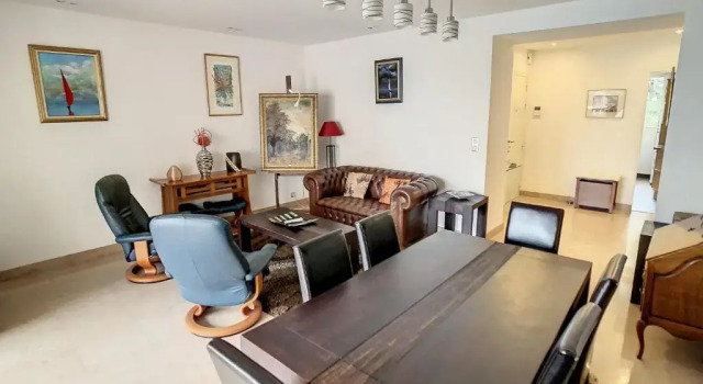 Апартаменты с 2 комнатами Appartements Cannes Centre : Rond Point Duboys dAngers