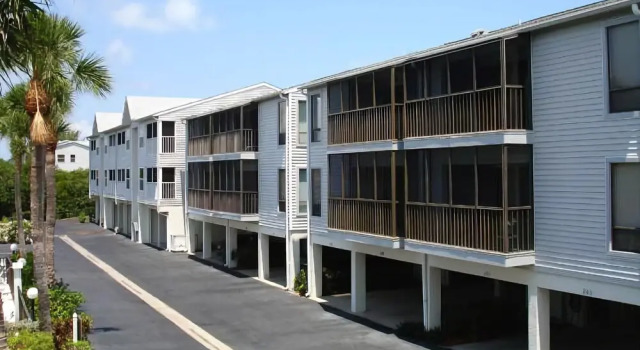 Cove at Sandy Pointe Unit 208a