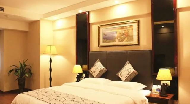 Chongqing Zhuoyi Hotel, Забронировать Отель Отели Чунцин с парковкой, рядом с Станция метро Daping, Парковка