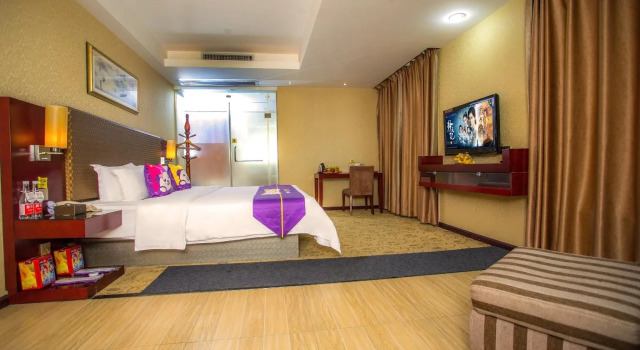 Shunyi Oriental Hotel Shenzhen Longhua Dalang, Rezerwuj Hotel Hotele w Shenzhen z parkingiem, Parking