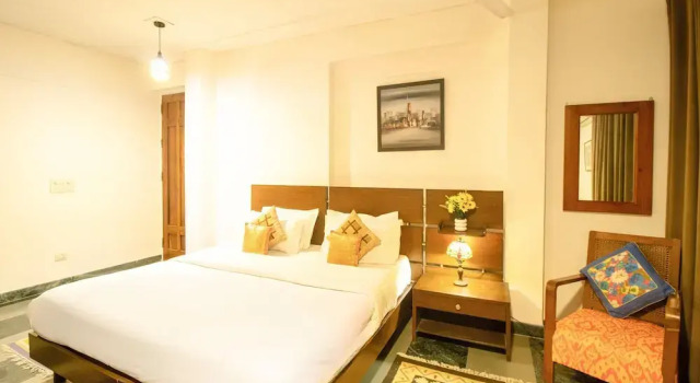 Opulent Antique 6BR Villa in Gurugram, Rezervovat Vila Chaty v Haryana, Chalupa