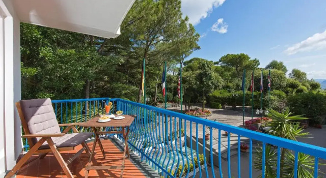 Двухместный номер Comfort с балконом и с видом на море Punta Molino Beach Resort and Thermal Spa
