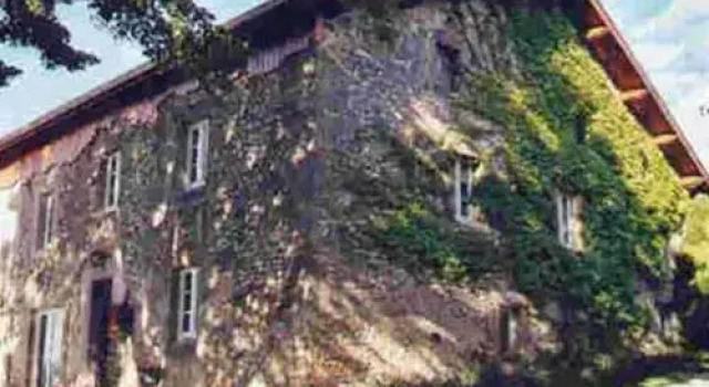 Chambre D'hotes Ferme De Fontepaisse, Забронировать Отель Отели Vercors с парковкой, Парковка