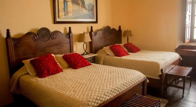 Трёхместный номер Standard Hotel Aurora