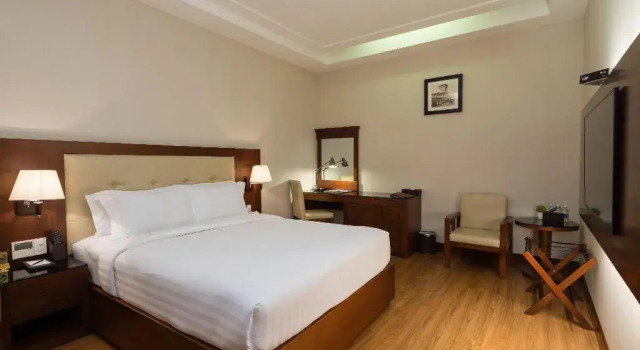 Номер Business Nhat Ha L’Opera Hotel