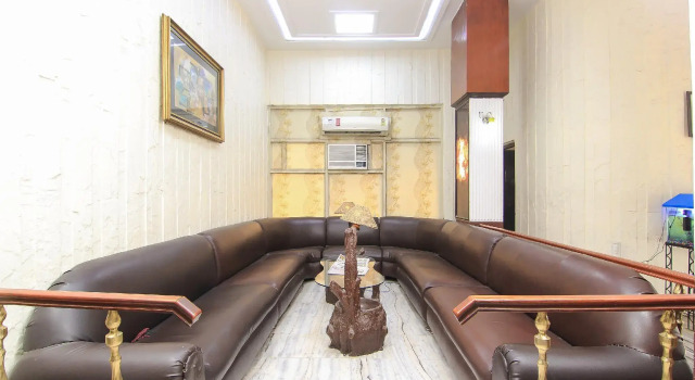 OYO 2569 Hotel Paradise