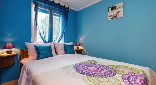 Awesome Home in Klenovica With Wifi and 2 Bedrooms, Reserva ahora Hotel Hoteles en Klenovica con piscina, Piscina