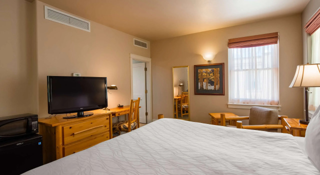 Двухместный люкс Best Western Plus Plaza Hotel