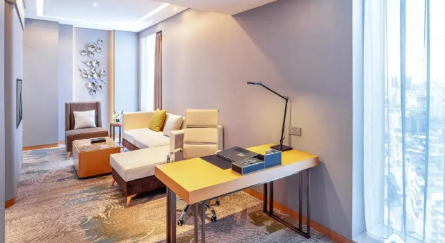 Двухместный номер Standard с видом на реку Holiday Inn Neijiang Riverside by IHG