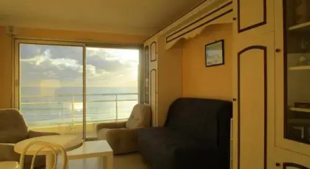 Rental Apartment a 2 Pas de la Plage Et Proche Tous Commerces 1