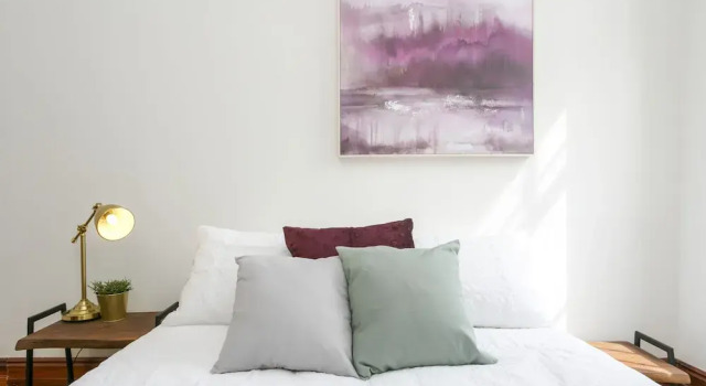 Spacious 3 Bedroom Minutes To CBD