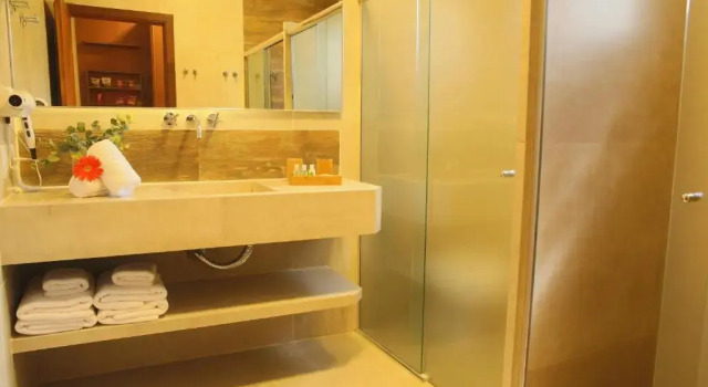 Четырёхместный номер Superior Leão de Judá Charme Hotel