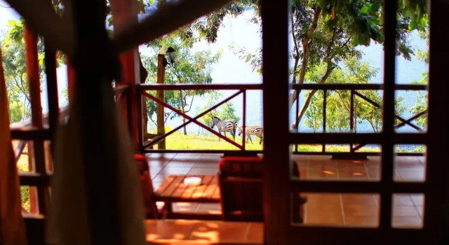 Kigoma Hilltop Hotel, Mbali Mbali Lodges and Camps, Book Hotel Hoteller i Kigoma med pool, Swimmingpool