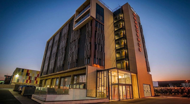 Courtyard by Marriott Santiago Airport, Забронировать Отель Сантьяго 