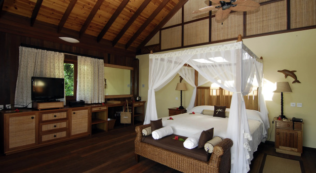 Cerf Island Resort, Book Resort Hotels in Cerf Island with a Pool, Swimming Pool