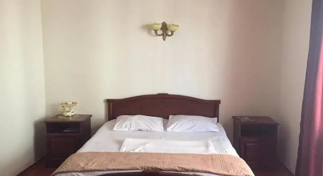 Полулюкс Отель Ritsa Hotel