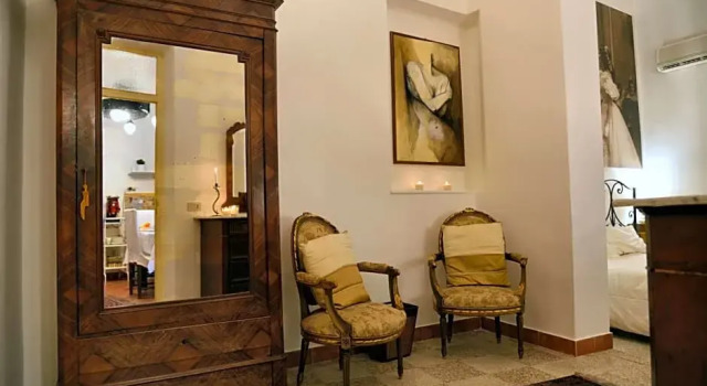 Real Teatro Umberto I, Book Hotel Hotels in Sicily with Parking, Parking