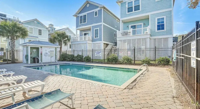 Walk to Shore: Myrtle Beach Home w Pool Access