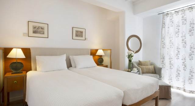 Dorion Hotel