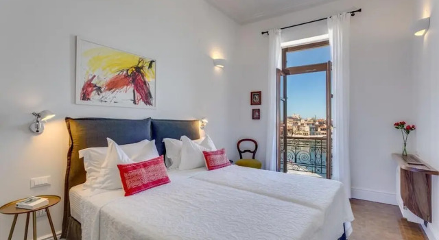 Апартаменты с балконом и с видом на море Domicile Chania - Venetian Residence