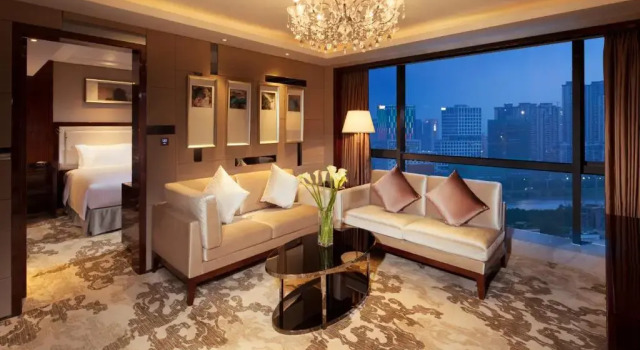 Люкс Hilton Foshan